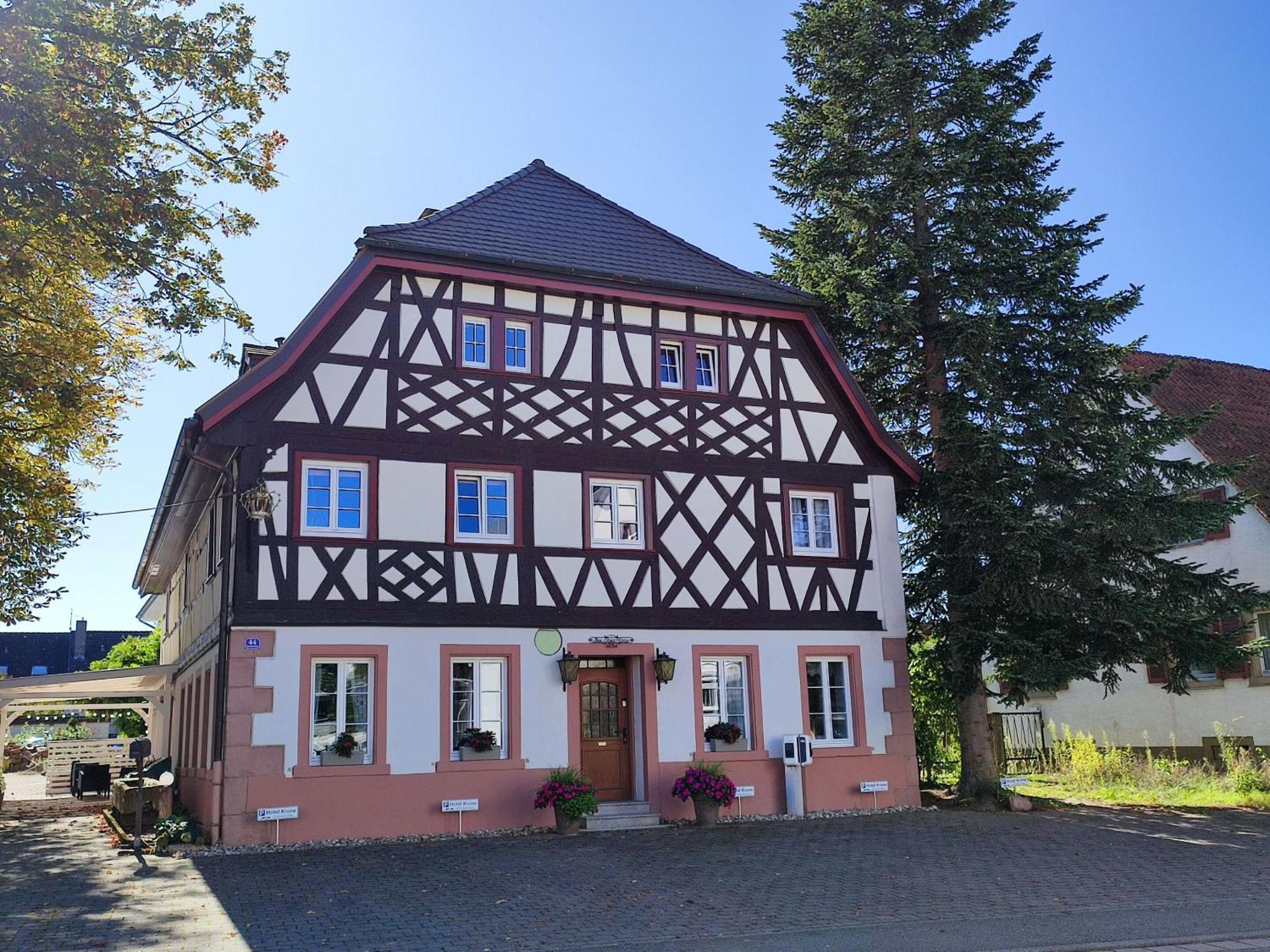 Boutique-Hotel Krone Denzlingen Eksteriør billede