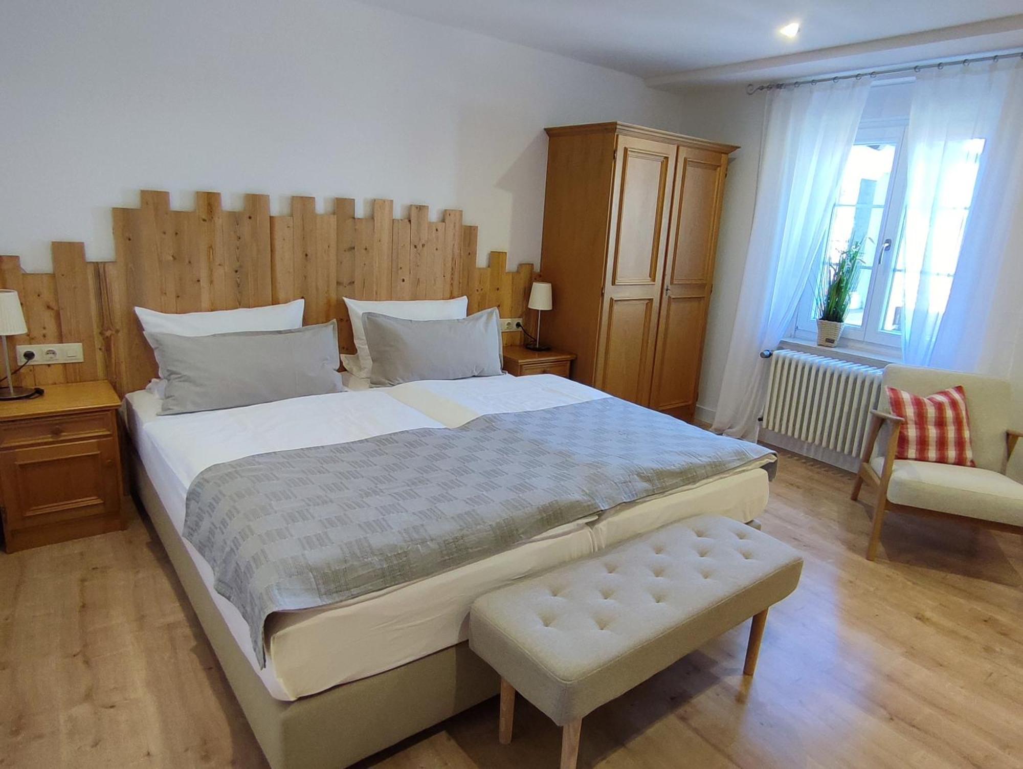 Boutique-Hotel Krone Denzlingen Eksteriør billede
