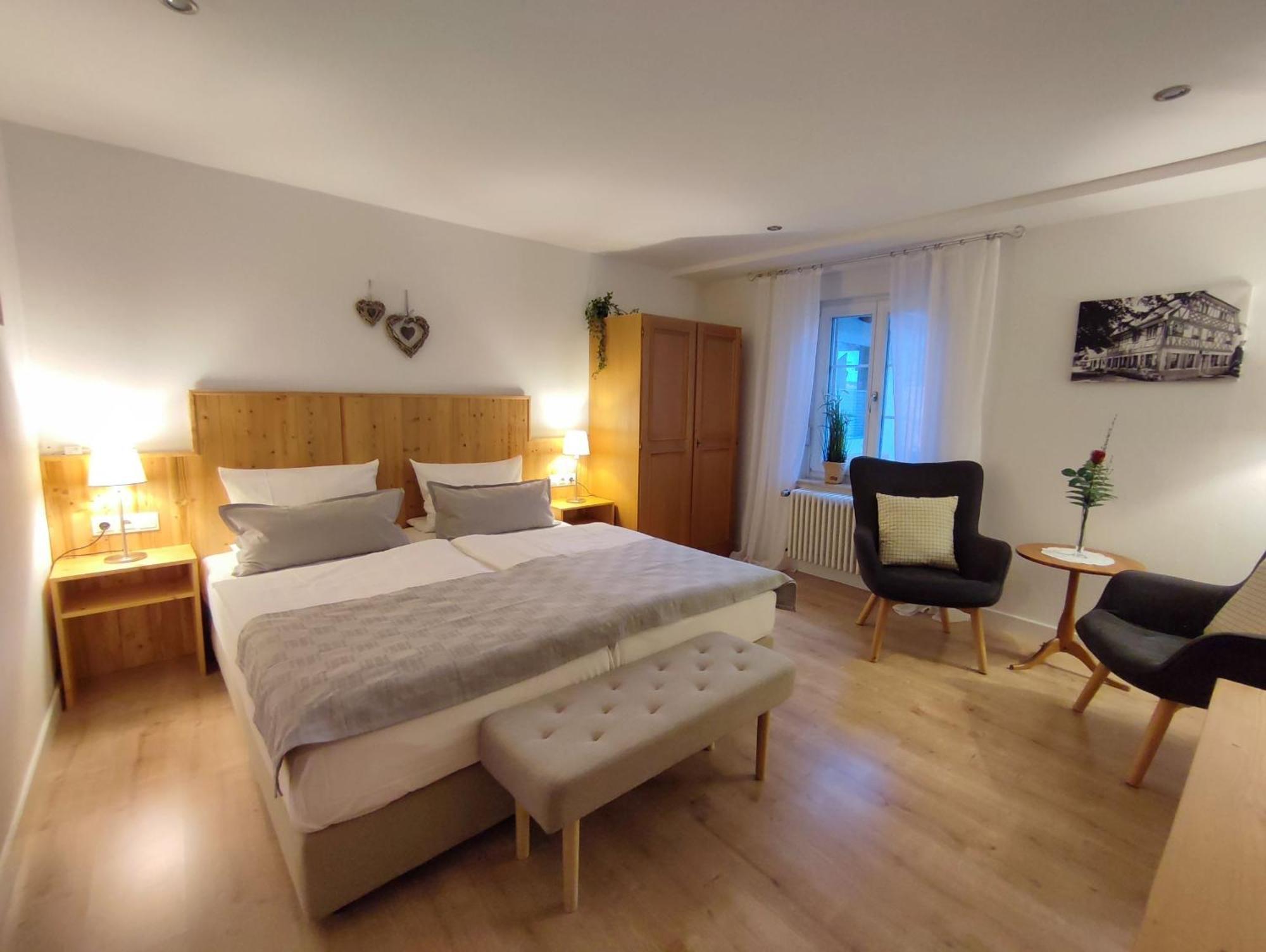 Boutique-Hotel Krone Denzlingen Eksteriør billede
